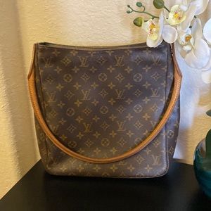 LOUIS VUITTON Looping GM Monogram Shoulder bag (damaged, still wearable )